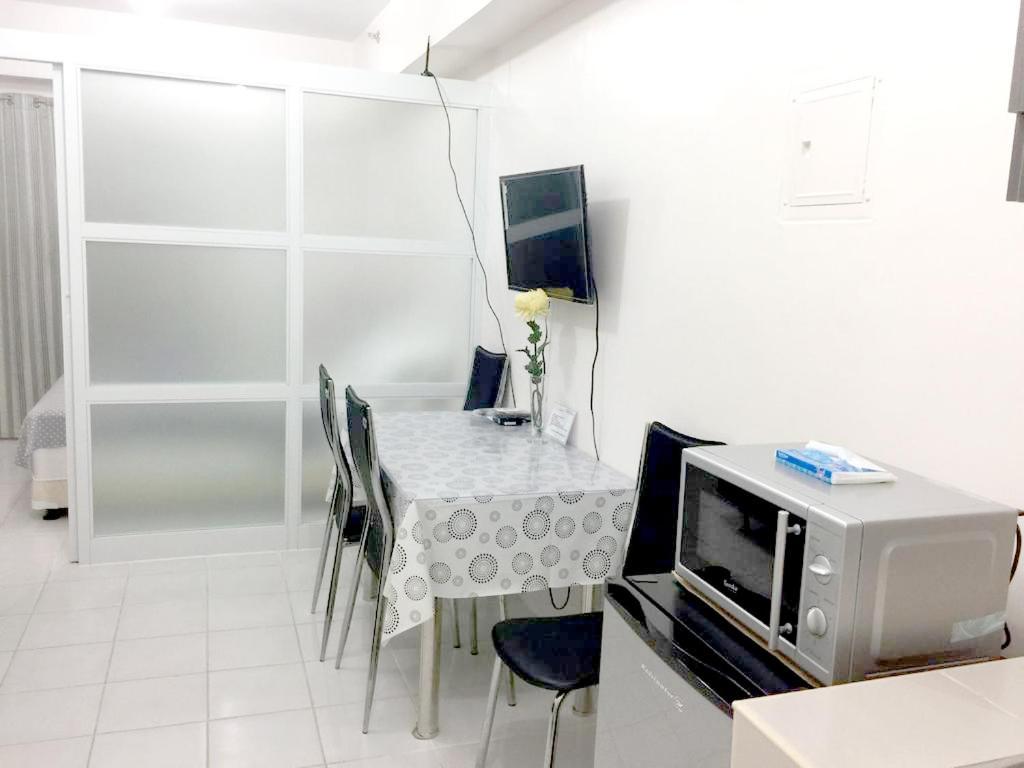 Cityland Tagaytay Taal Lake View City View Free Pool Parking Studios With Balcony Are City View Tagaytay City Exteriör bild