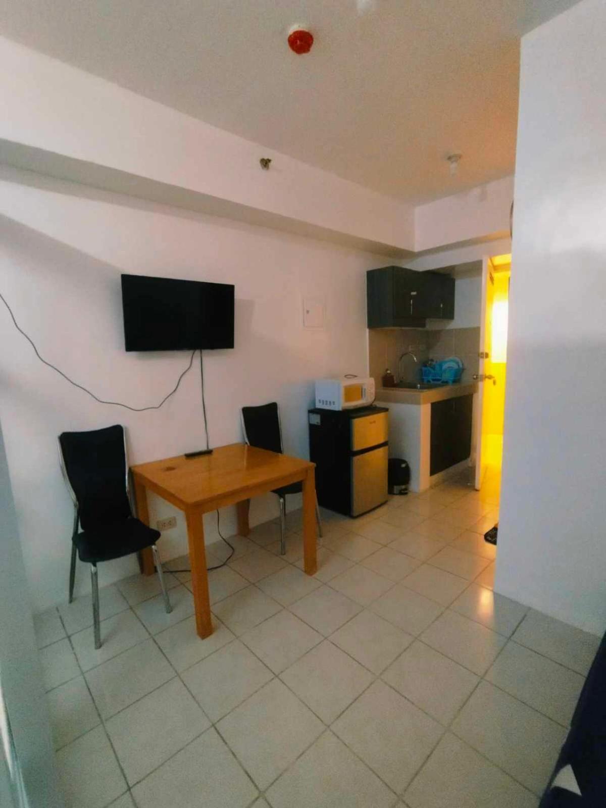 Cityland Tagaytay Taal Lake View City View Free Pool Parking Studios With Balcony Are City View Tagaytay City Exteriör bild