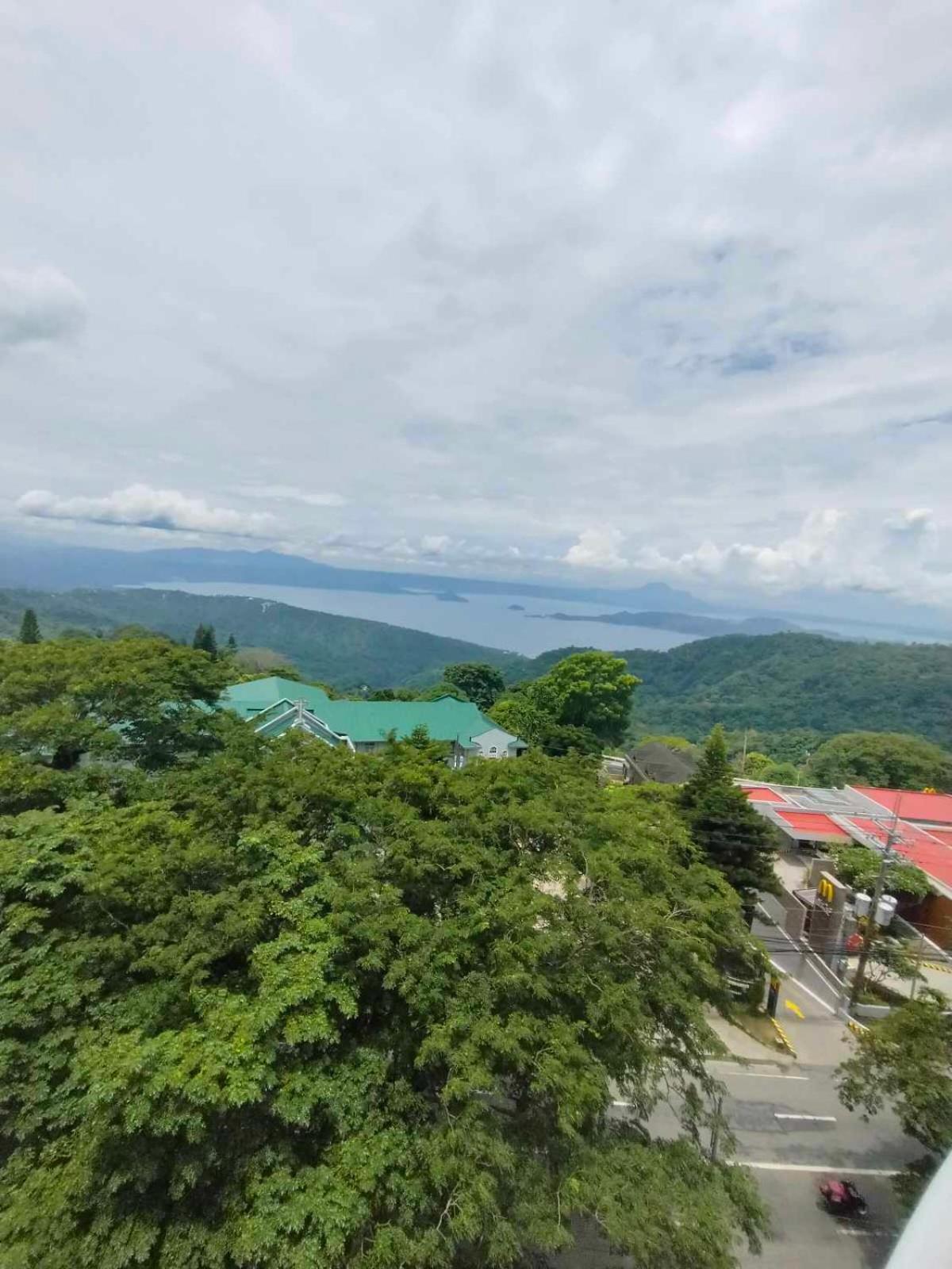 Cityland Tagaytay Taal Lake View City View Free Pool Parking Studios With Balcony Are City View Tagaytay City Exteriör bild