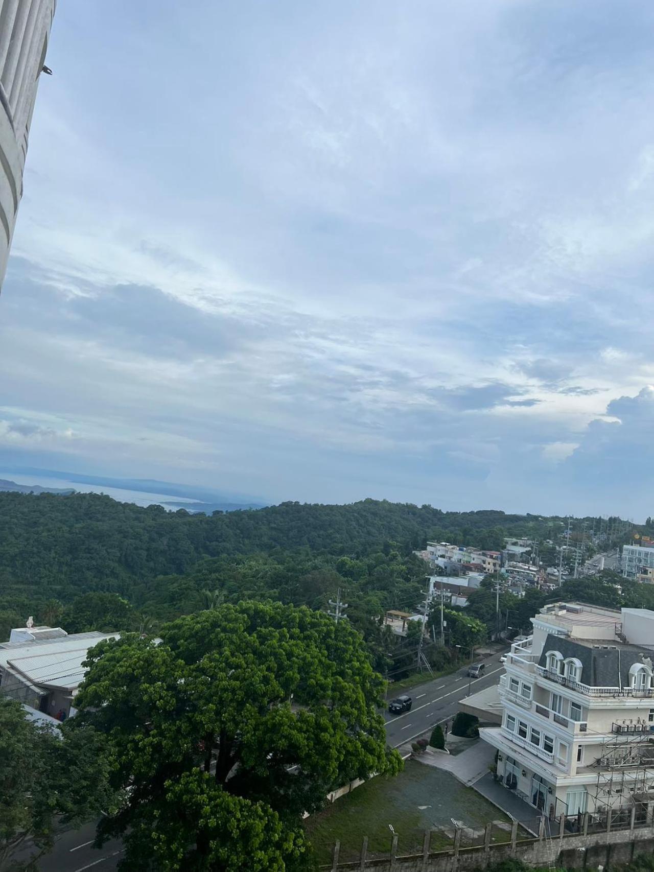 Cityland Tagaytay Taal Lake View City View Free Pool Parking Studios With Balcony Are City View Tagaytay City Exteriör bild